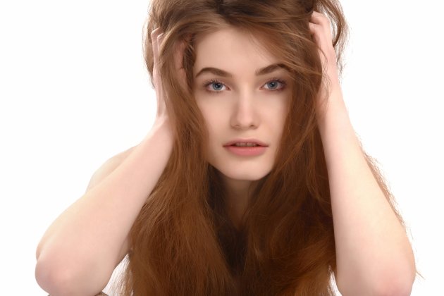 Cheveux secs : les 3 signes qui ne trompent pas